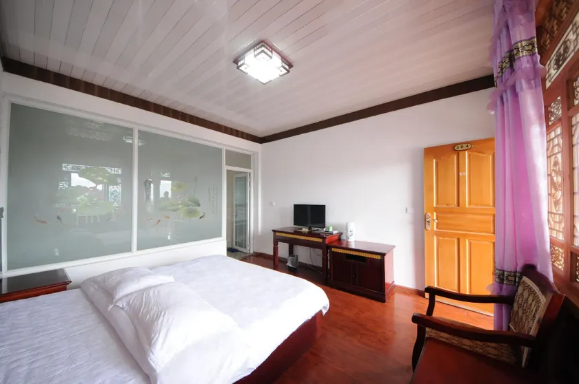 Yunan Inn - Image 1