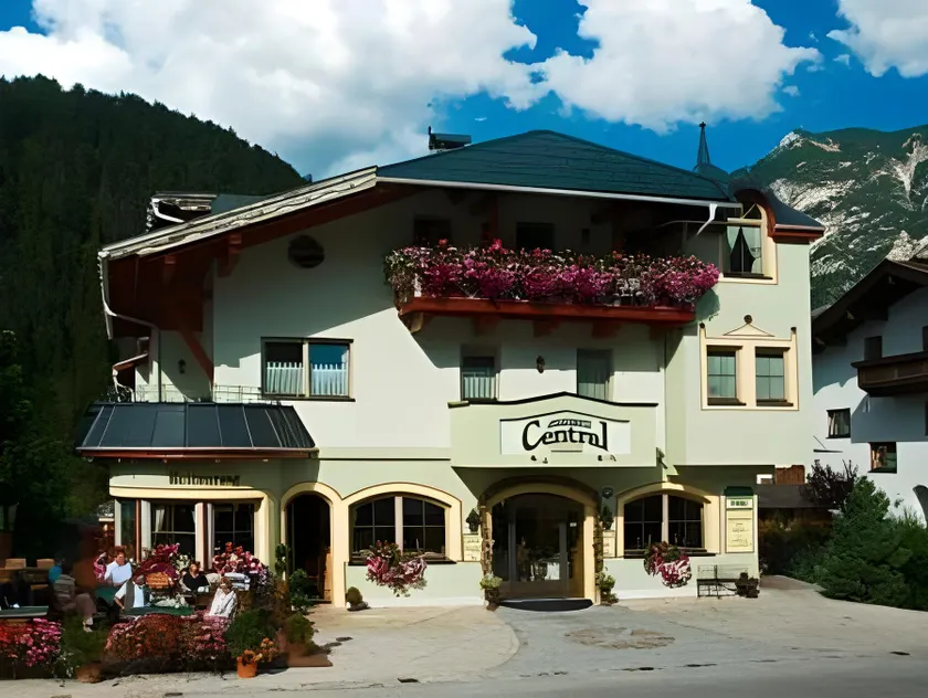 Hotel Central - das kleine Boutique Hotel am Achensee - Image 1