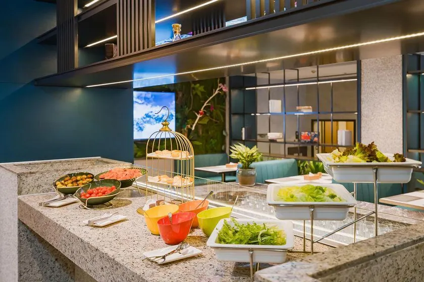 Meichen Hotel (Jiangmen 33 Xu Street Diwang Plaza) - Image 1