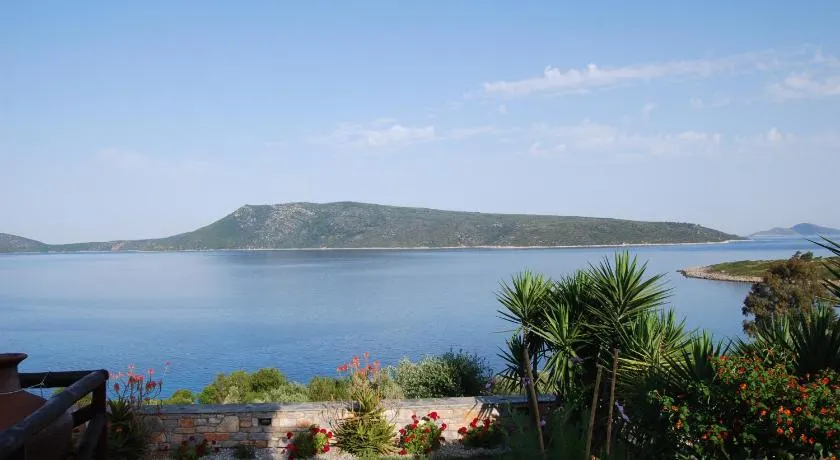 Vila Elena 1astoning view - Image 1