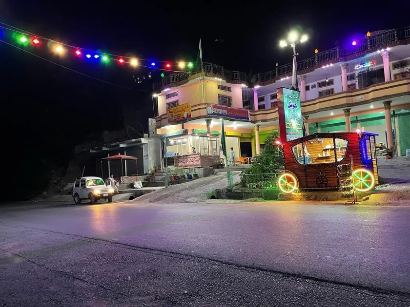 Galyat Gateway Hotel & Restaurant - Image 1