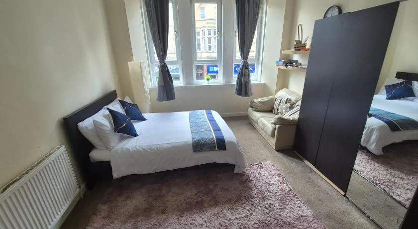 Cosy and Bright 3-bedroom flat - Image 1