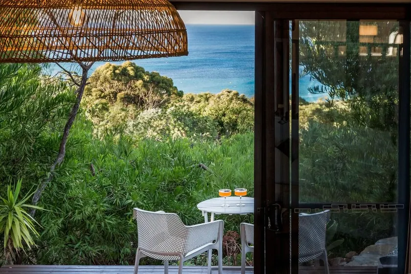 The Lookout | Sweeping views of Eagle Bay - Image 1