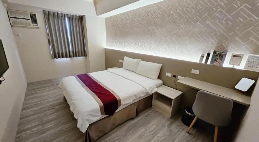 Green Yard Business Hotel - Image 1