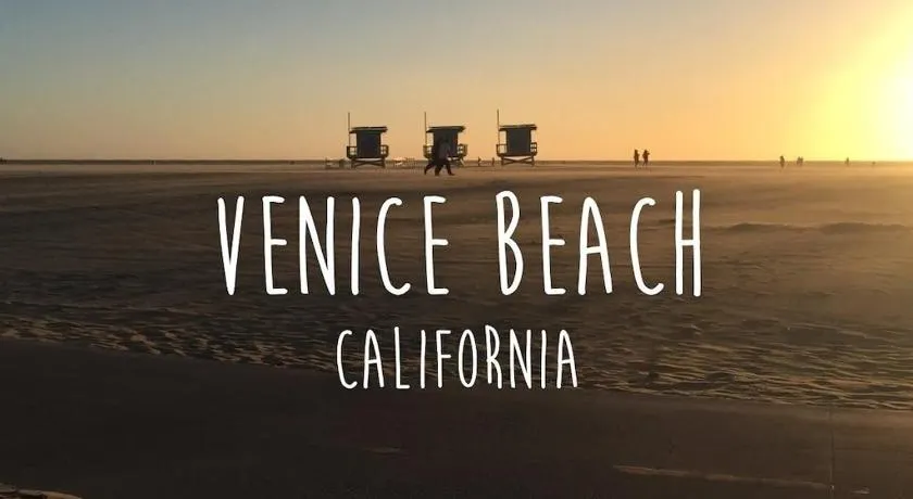 Elegant White Cottage, Venice Beach, California - Image 1