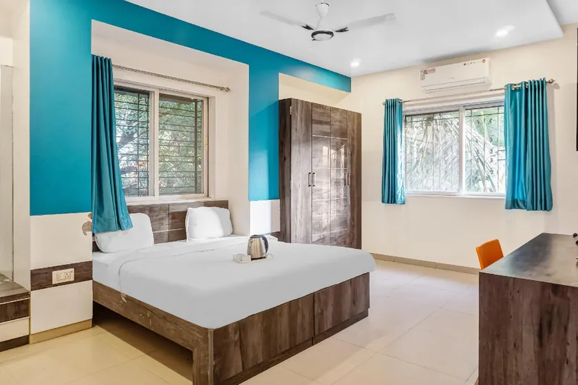 Townhouse The Upper Room Near Pune Airport - Image 1