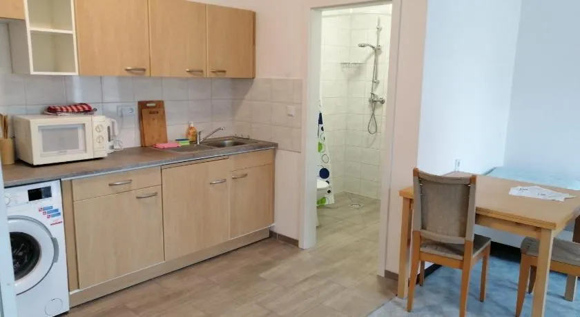 Lucky Hostel - Image 1