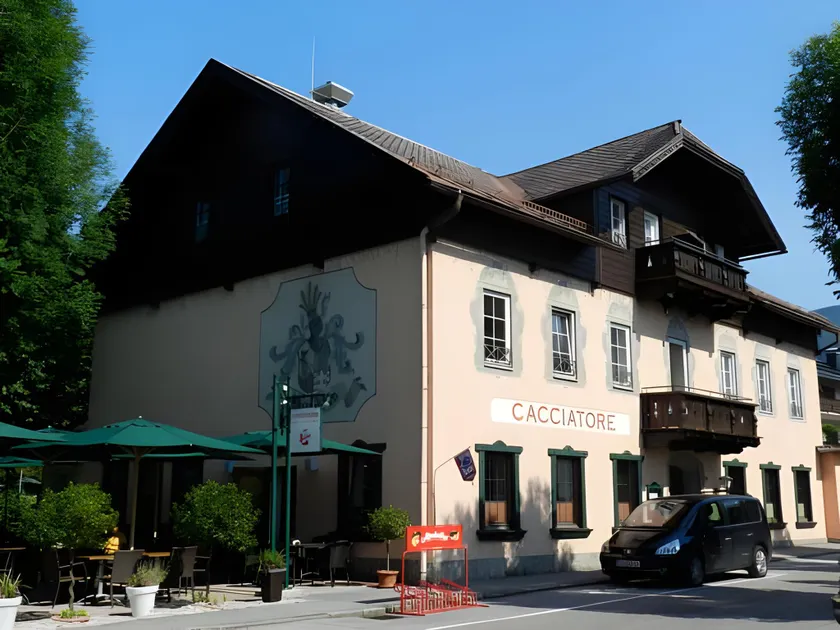 Hotel YOUHEY am Wolfgangsee - Image 1