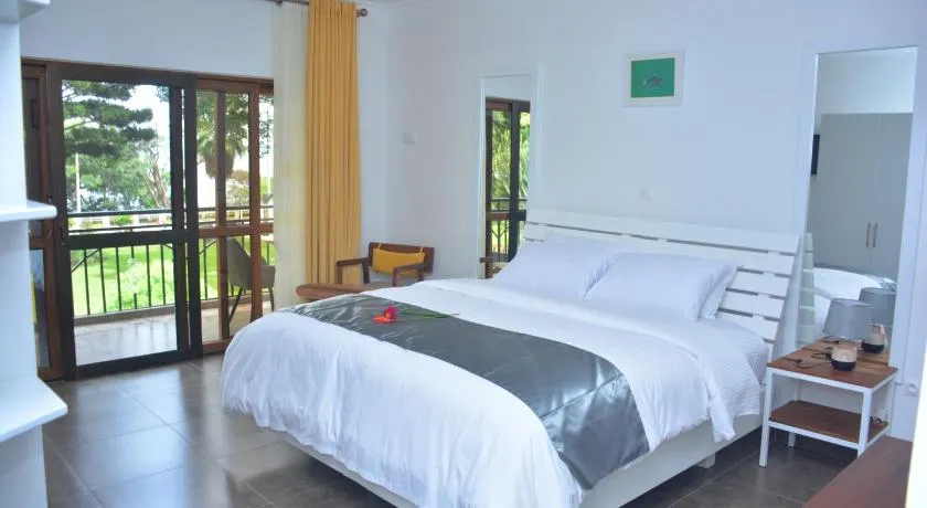 ARAUCARIA RESIDENCE - Image 1