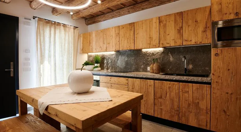 BROCHETA GUEST HOUSE - Image 1