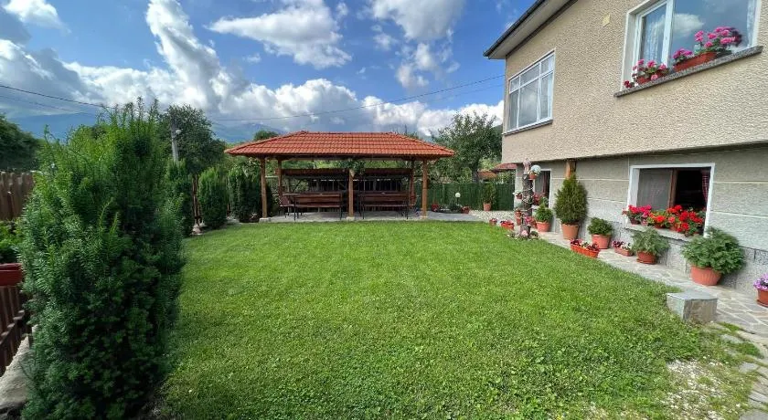 Стаи за гости - Къща ТОНЧЕВИ - Image 1