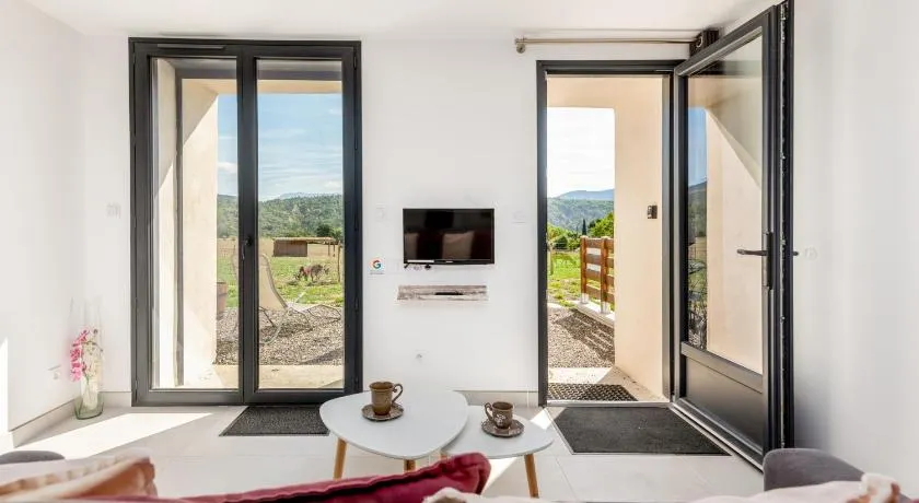 Plaines-Provence Spa&Sauna - Image 1