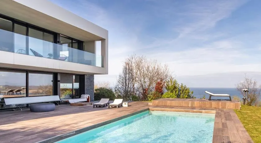 Suite en el Faro de Hondarribia, con vistas - Image 1
