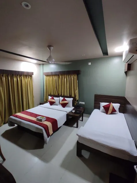 The Pearl Burdwan - Image 1