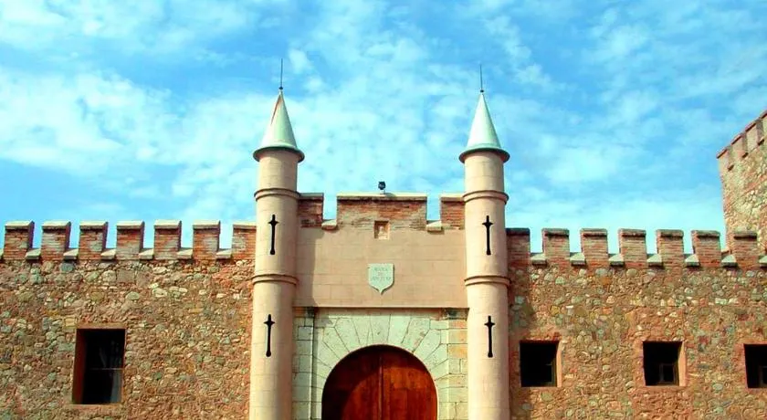 Masía de San Juan Casas número 3 y 5, con piscina, aire acondicionado y vistas a la montaña - Image 1