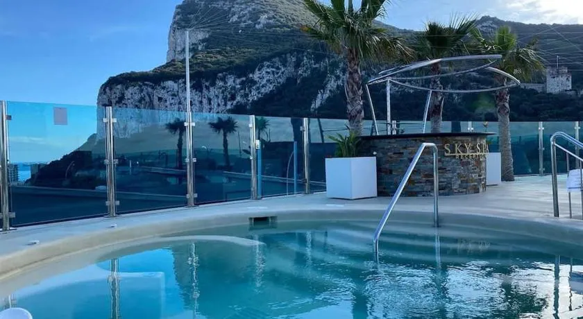 Hidden Gem at Luxurious Ocean Village - Image 1