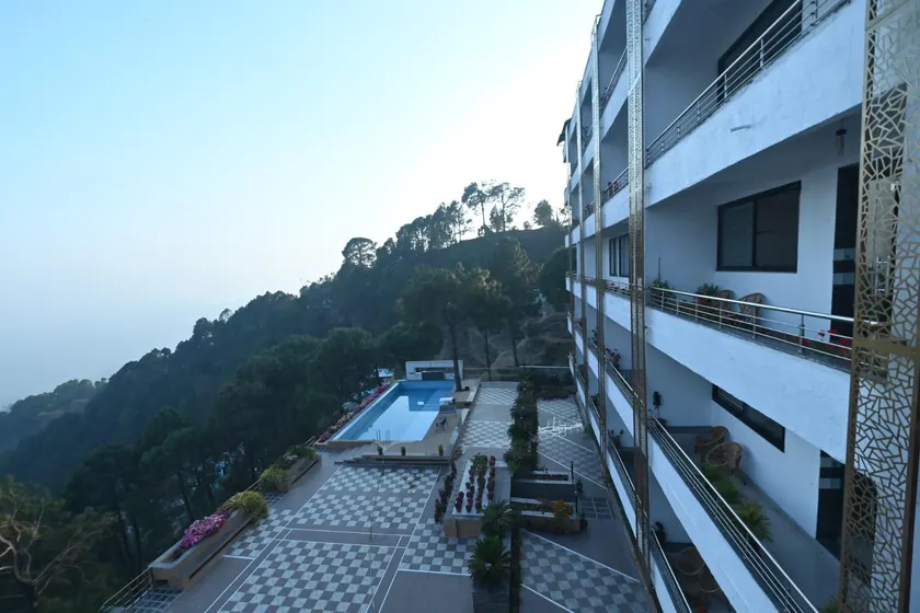 Hotel Ravine Palace - Image 1