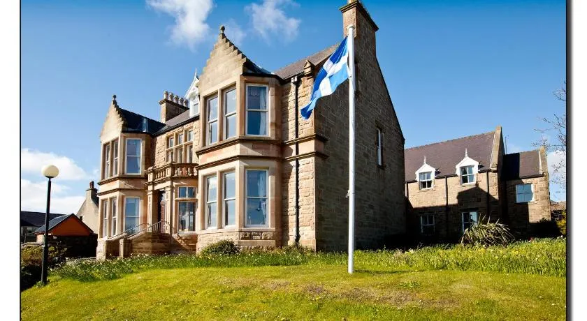 Islesburgh House Hostel - Image 1