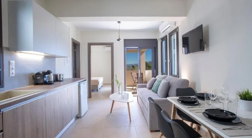 Amelie's Luxe Apartments - Image 1
