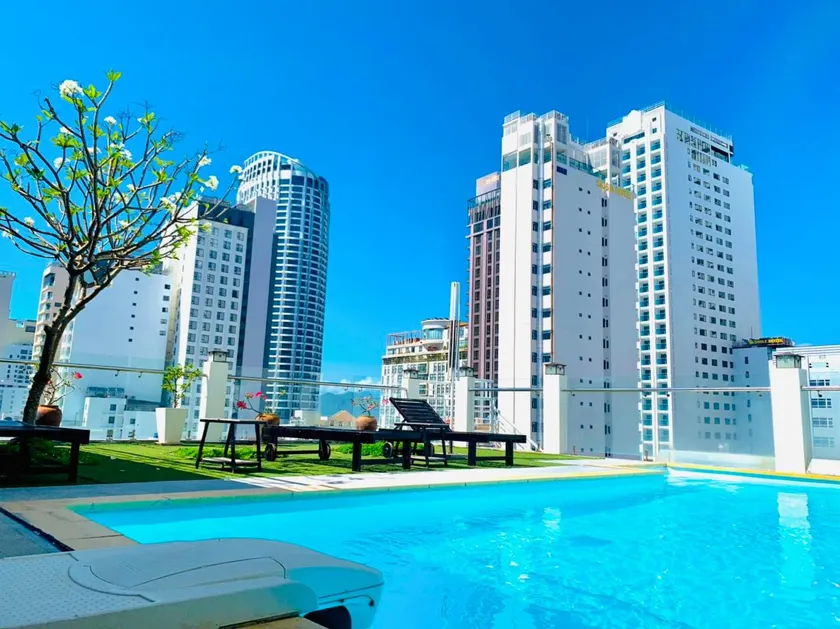 Edele Hotel Nha Trang Beach - Image 1