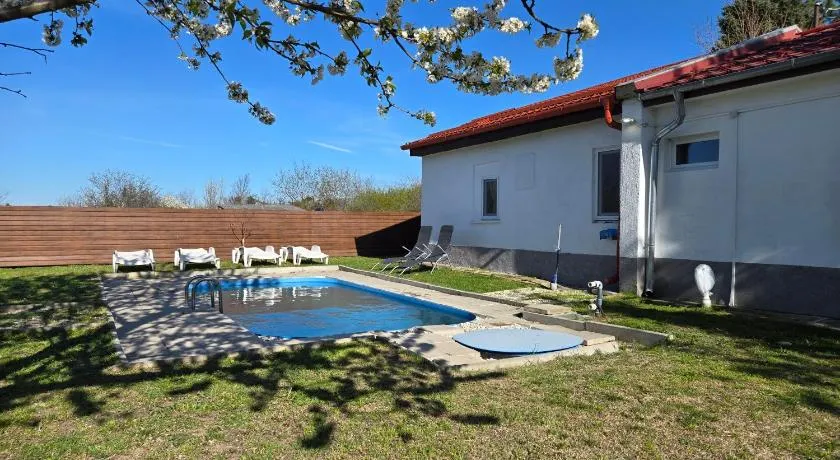 Happy Garden House - Pool, Playground & Family Fun - Image 1