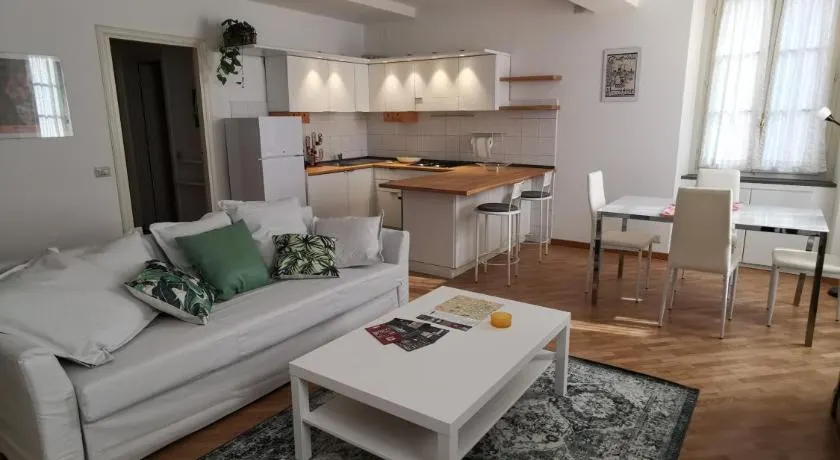 Parma Central Apartments - Image 1