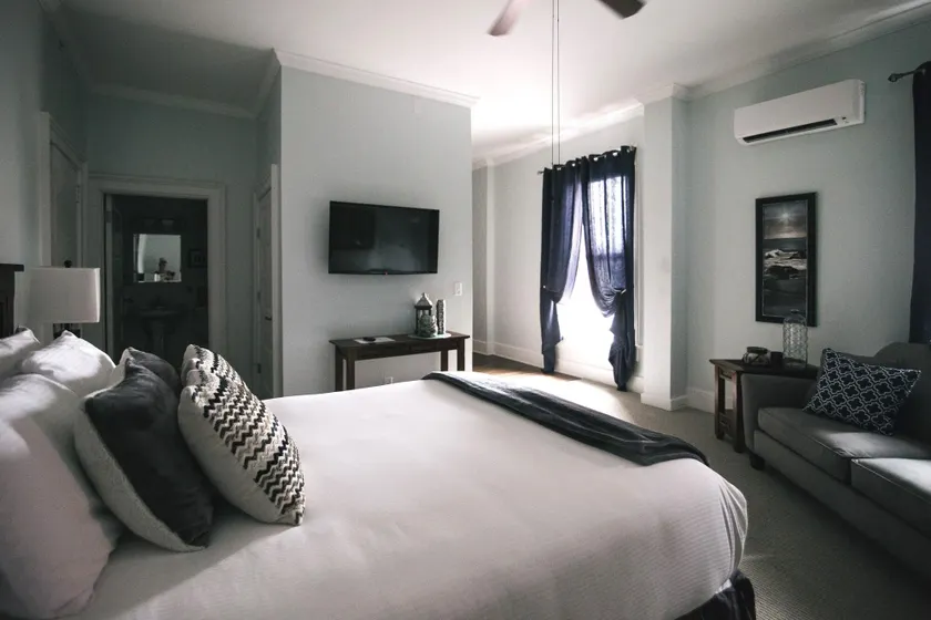 The Continental Hotel - Image 1