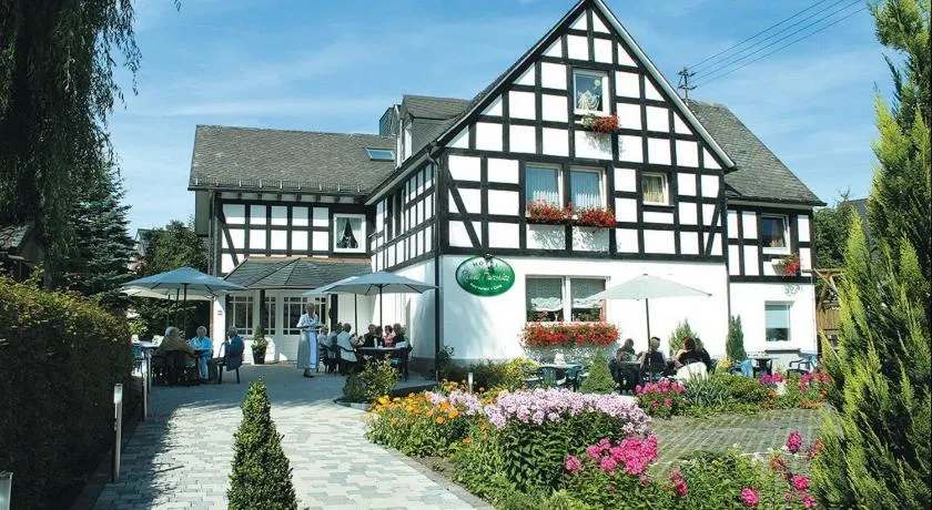 Hotel Flurschütz - Image 1