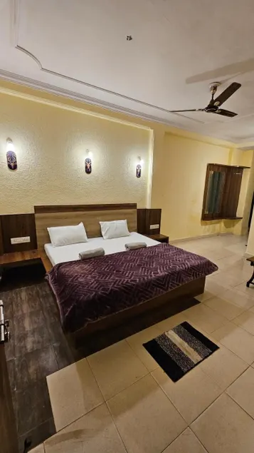 Hotel Jai Palace - Image 1