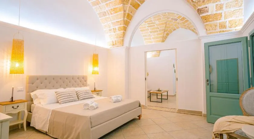 Emmè Boutique Apartment - Image 1