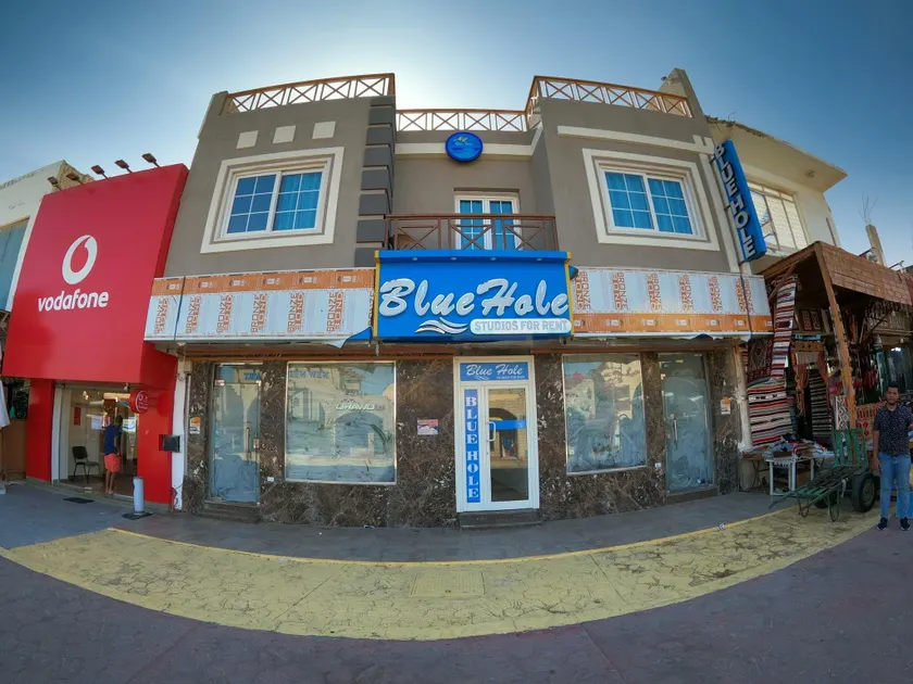 Blue Hole Hotel - Image 1
