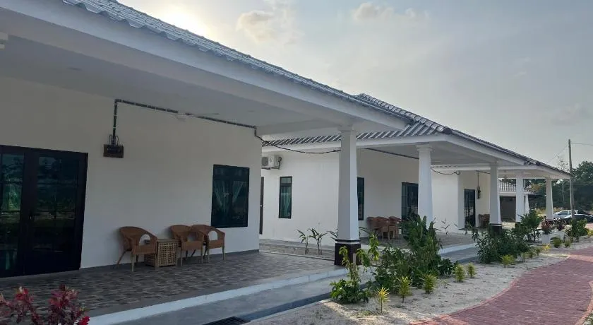 Ocean Villa, Radiant Teluk Sari - Image 1