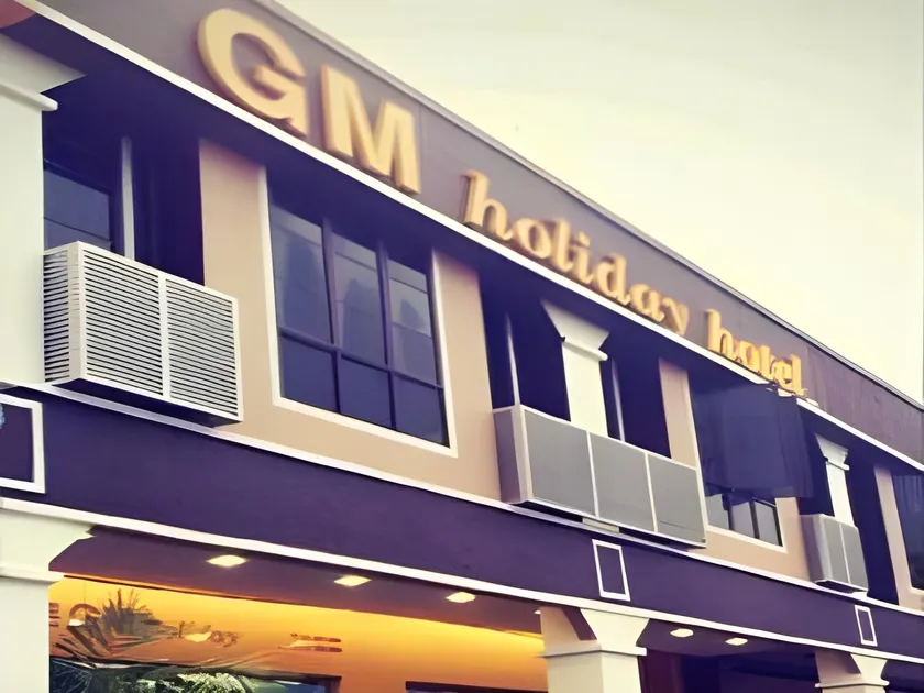 GM Holiday Hotel - Image 1