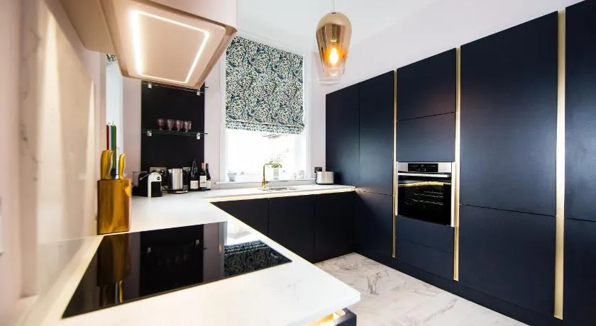 Luxury Travel Emporium HG1 - 2 Luxury apartments with Parking Space - in town centre - Image 1