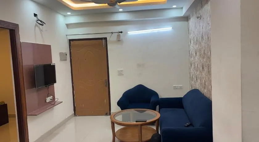 Luxury 3bhk entire flat - Image 1