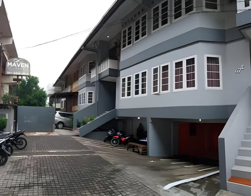 Maven Cilandak Hotel - Image 1