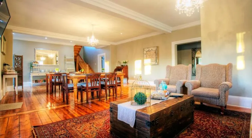 23 On Glen Guest House - Image 1