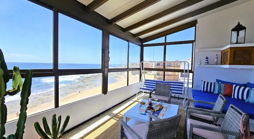 La Gaeta 1,Views above the Ocean - Image 1