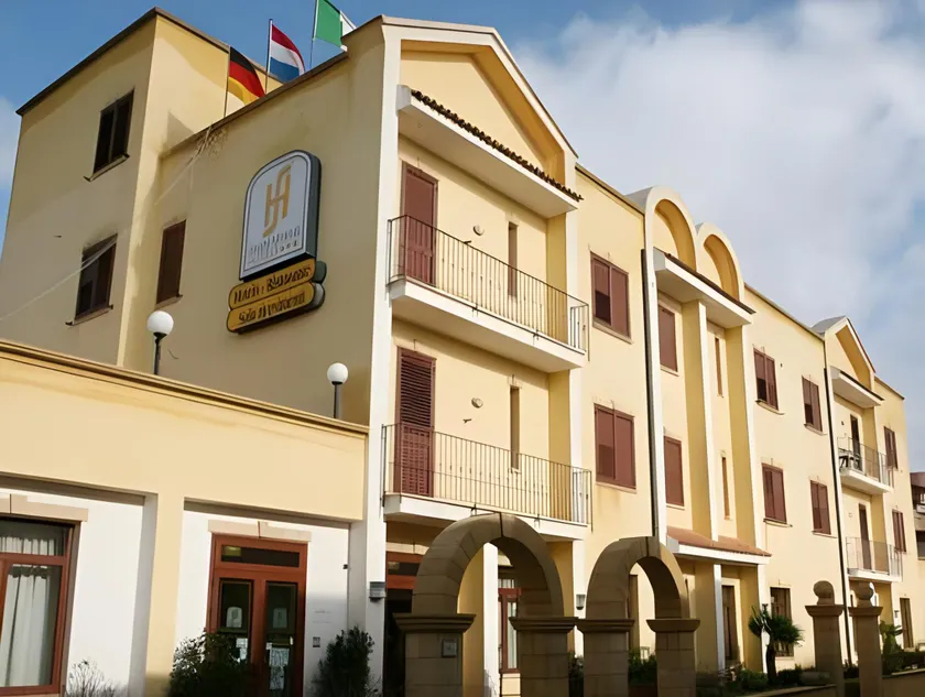 Sammartano Hotels - Image 1
