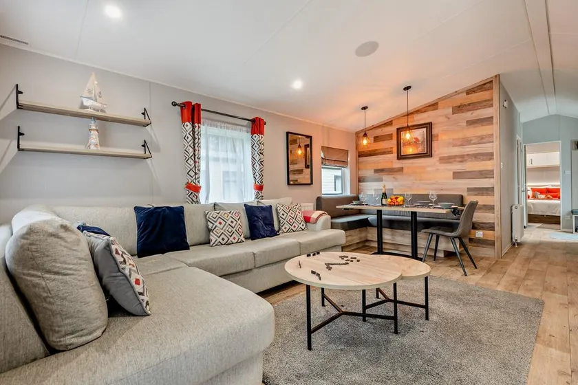 Astoria Lodge Smart Modern 2-Bedroom Holiday Lodge Milford on Sea - Image 1