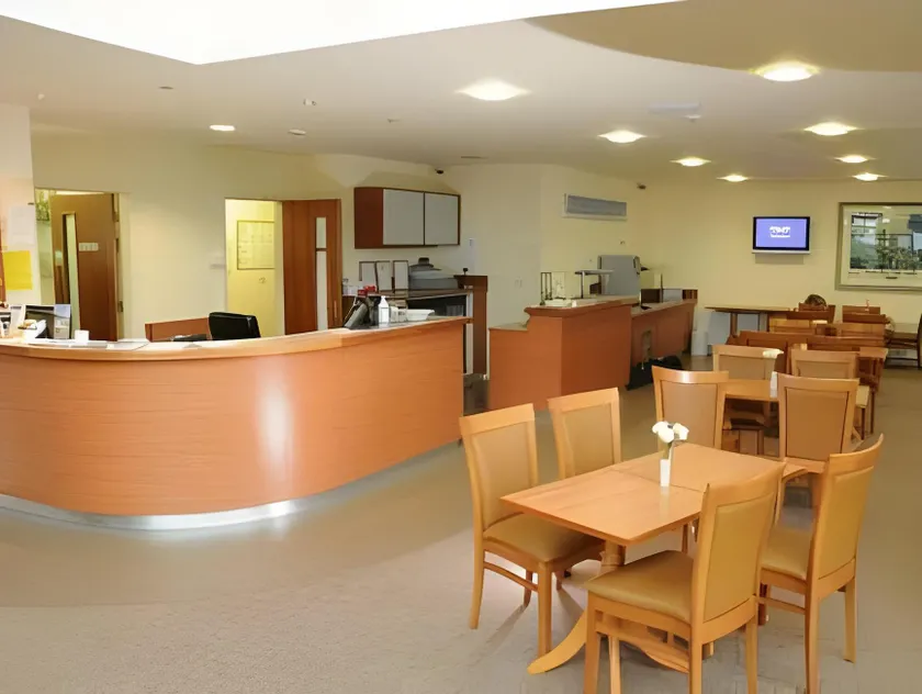 Sefton Express Hotel - Image 1