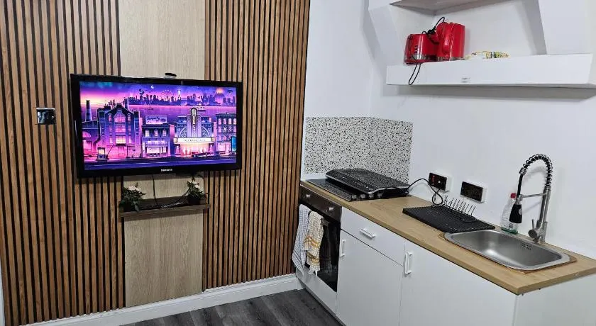 Femros Apartments, 15mins to city center. - Image 1