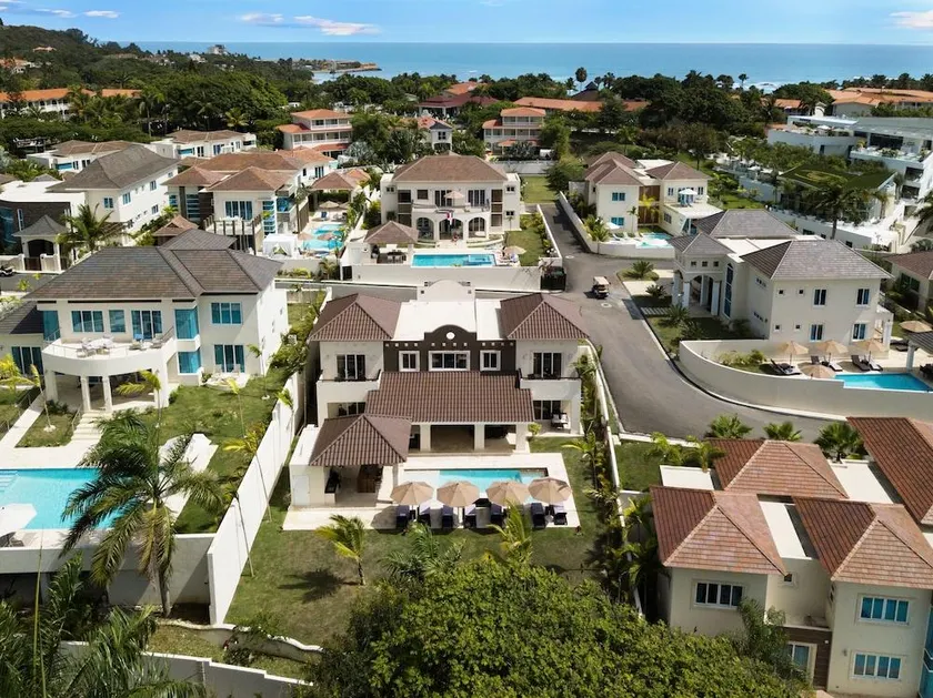 Royal Villas Cofresi 6 - Image 1