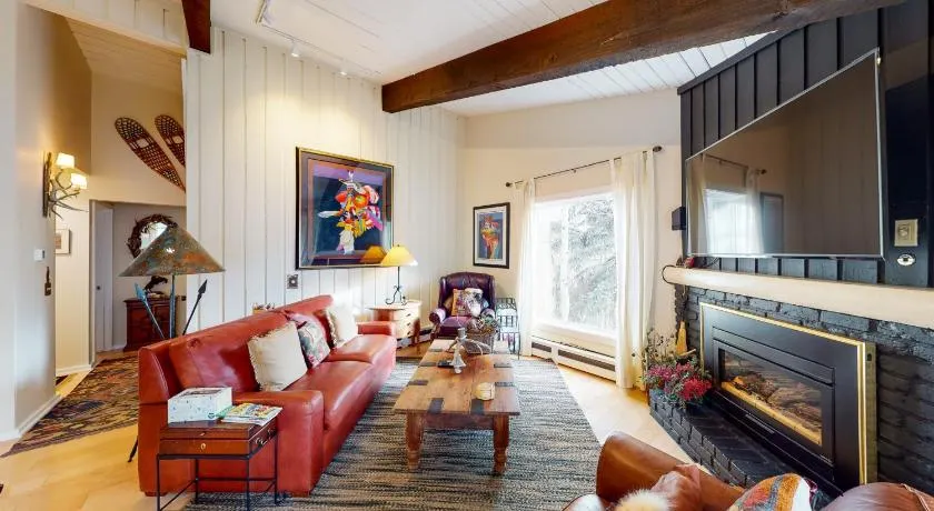 Peaceful Woodbridge Hideaway - Image 1