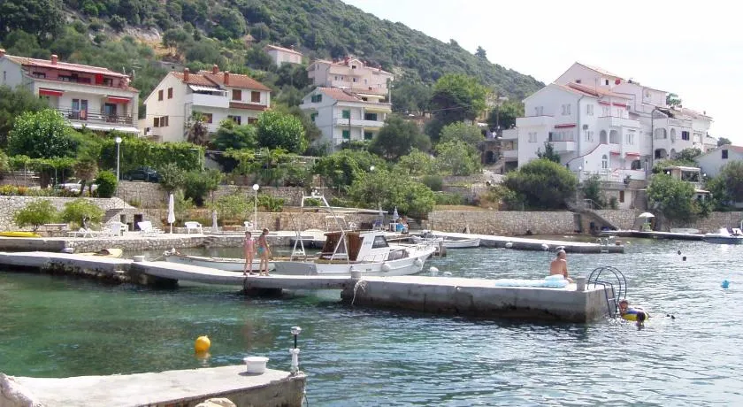 House Niva - Image 1