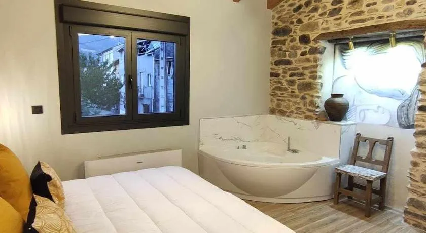 Precioso Apartamento 2 Hab. con Bañera Hidromasaje - Image 1