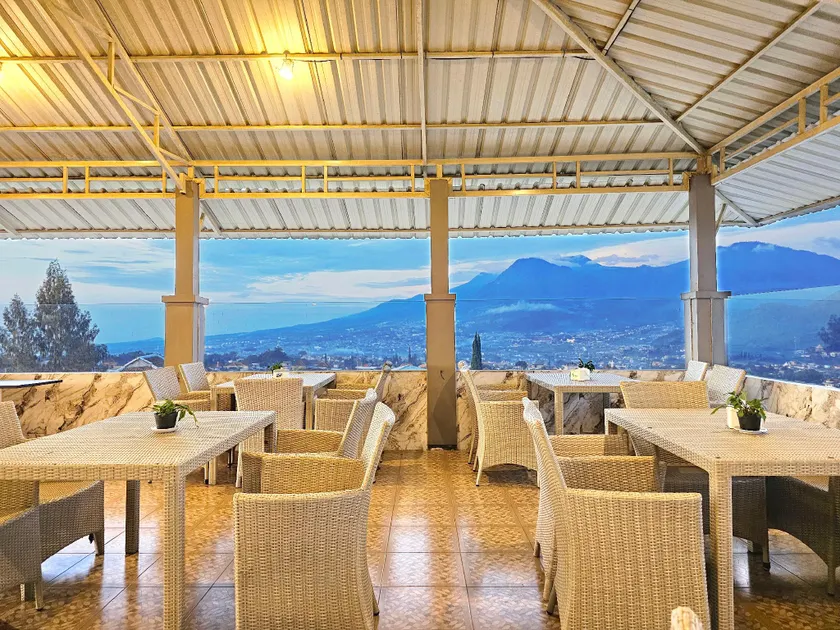 Spencer Green Hotel Batu - Image 1