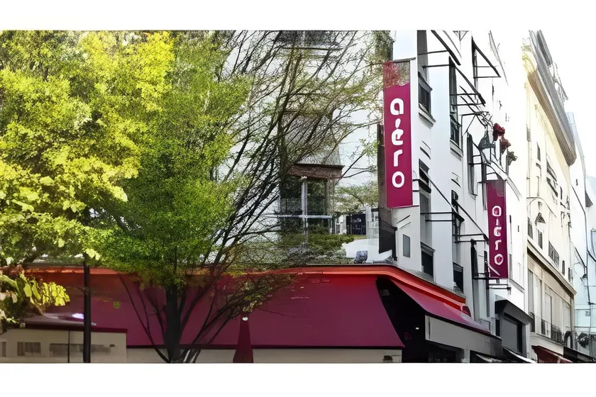 Aero Hotel - Image 1