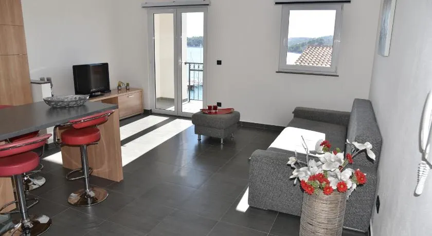 Villa Pina Apartment Nicos 2-4 Pers - Image 1