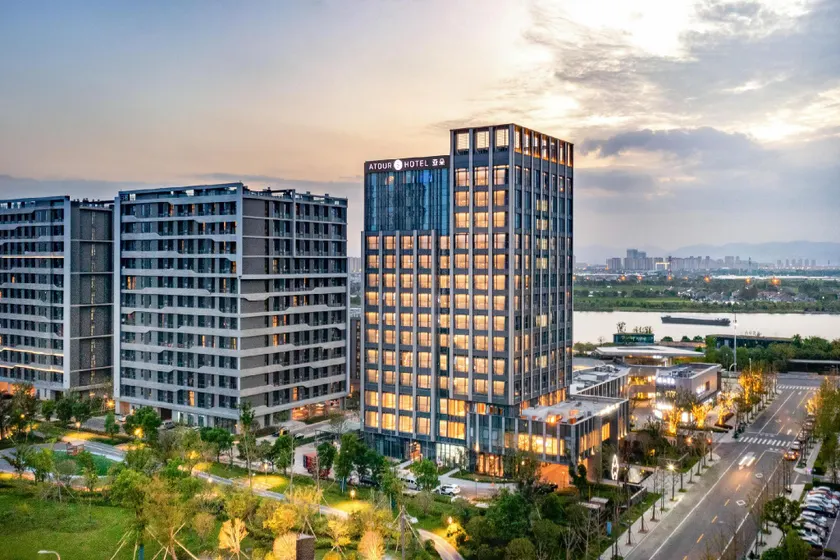 Atour S Hotel Ningbo Binjiang Olympic Sports Center - Image 1